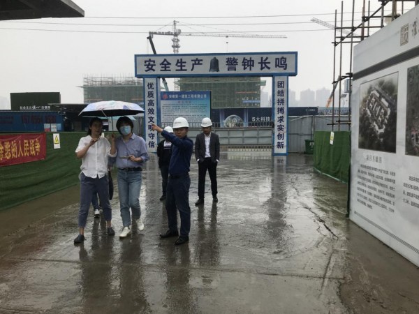 （经委 李英）市领导深入企业调研，推进项目发展