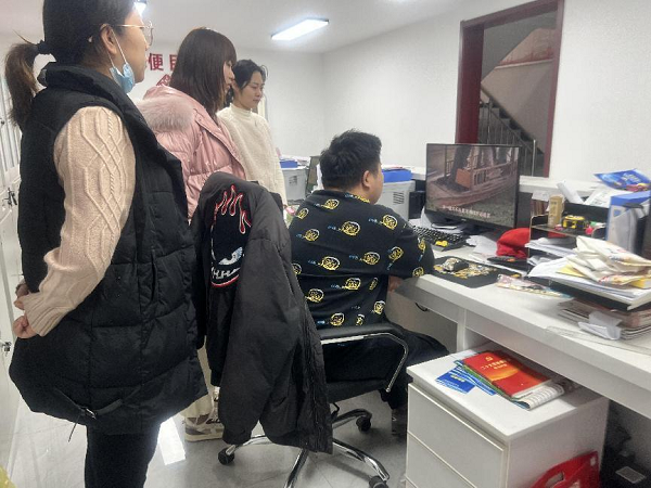 传承小甸星火  汲取奋进力量