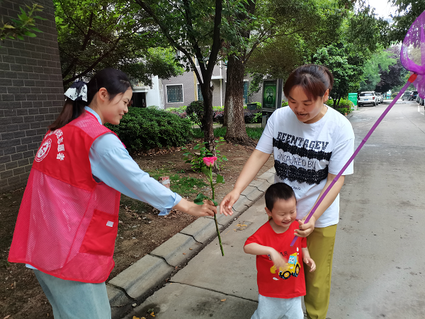 “以花为礼，献爱母亲”母亲节送花活动
