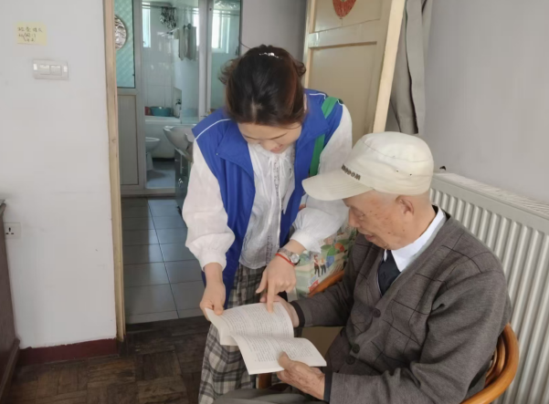 泉山街道：暖心守护 银发港湾